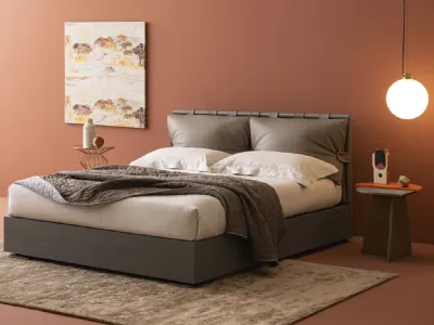 Letto con box contenitore Dual Legno con testiera in pelle di Oggioni