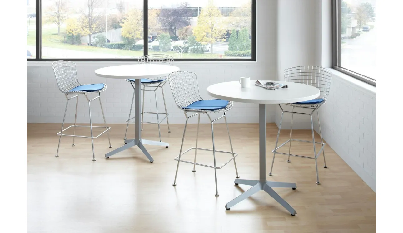 Sgabello Bertoia Barstool di Knoll