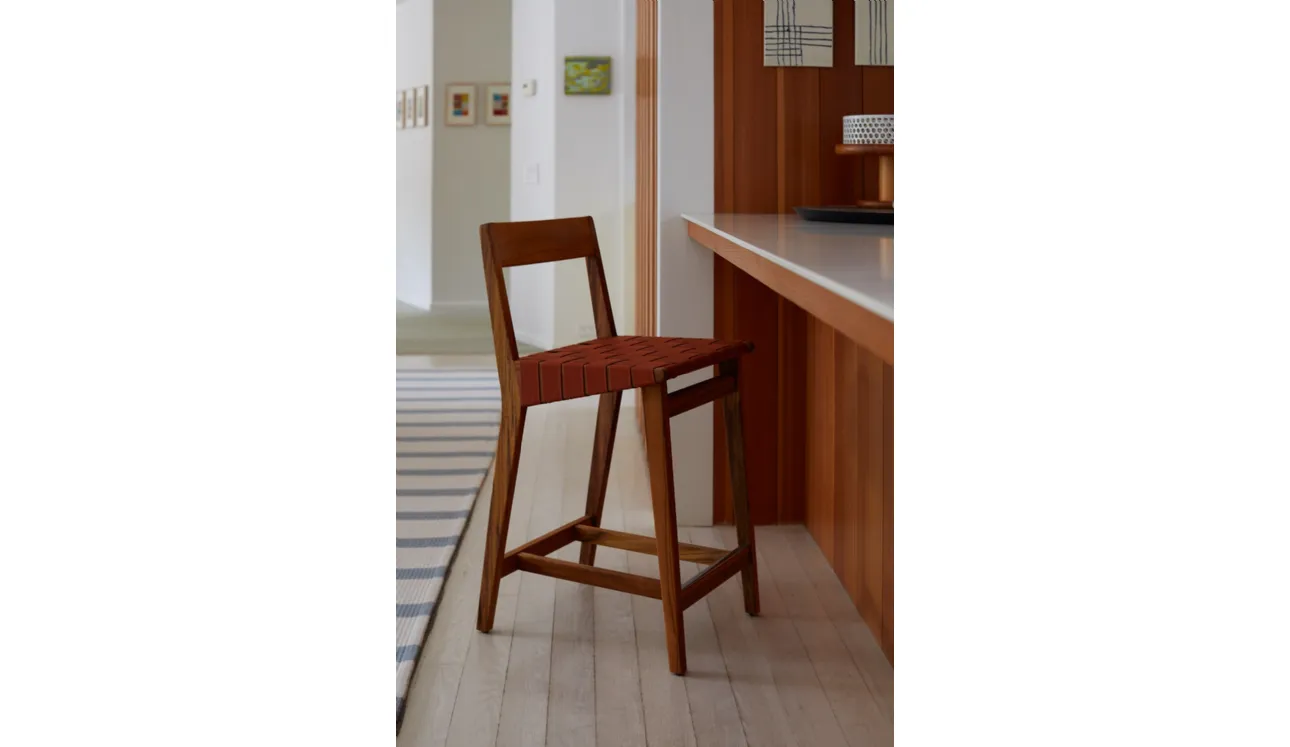 Sgabello Risom Barstool in tessuto e legno di Knoll