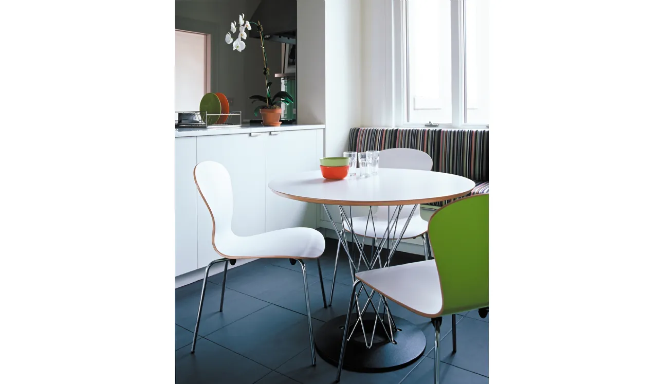 Sedia Sprite Stacking Chair di Knoll