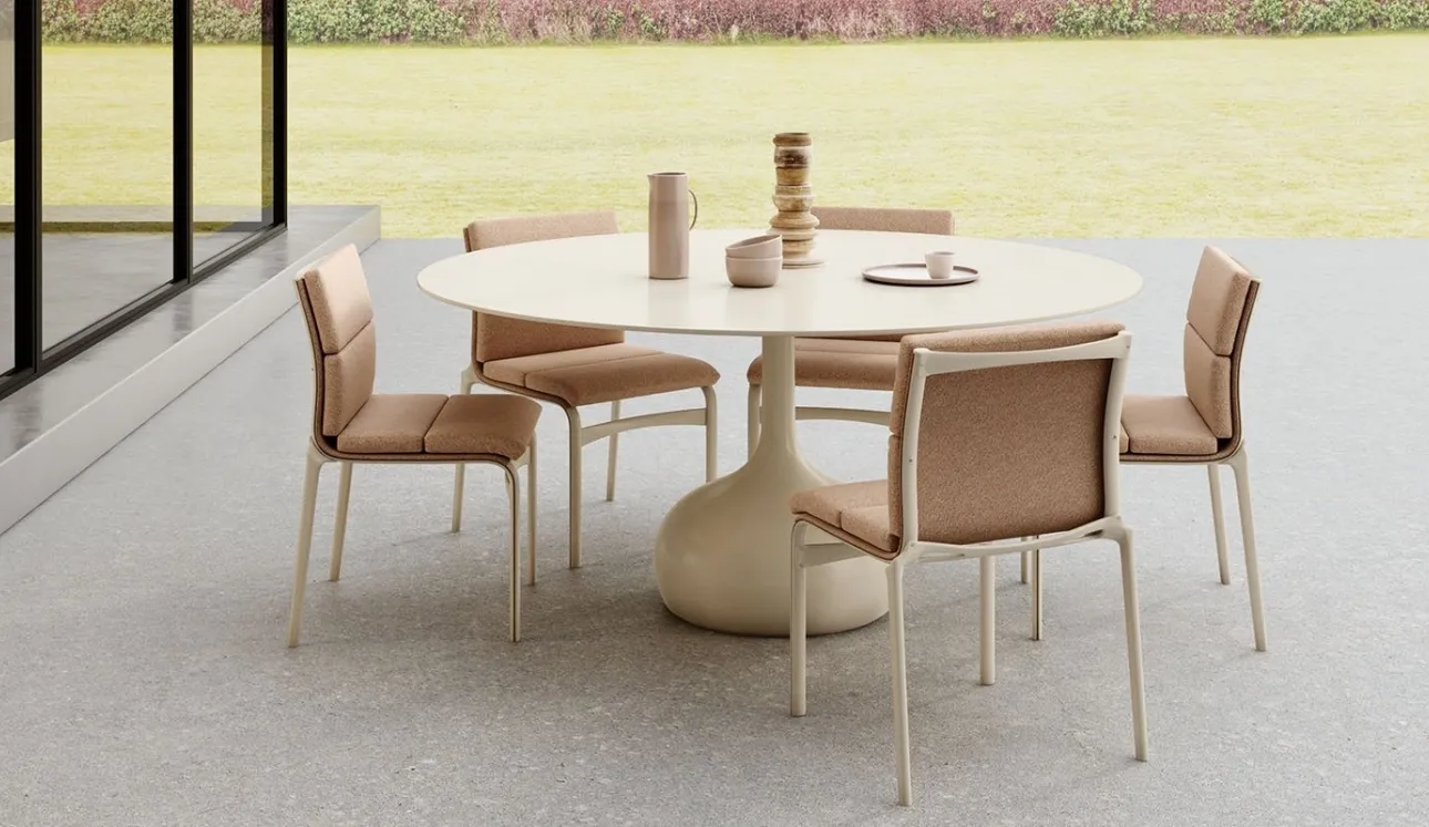 Tavolo in ceramica smaltata Saen Outdoor di Alias