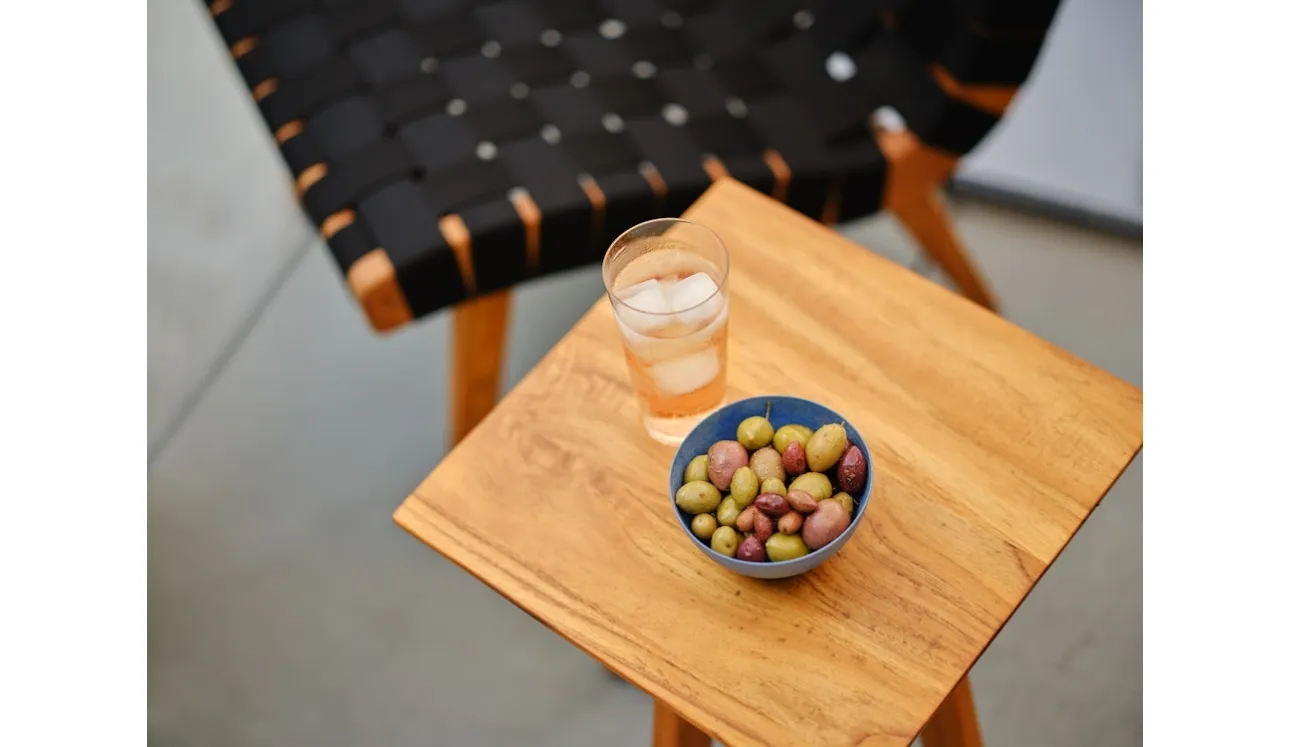 Tavolino in teak Risom Side Table di Knoll